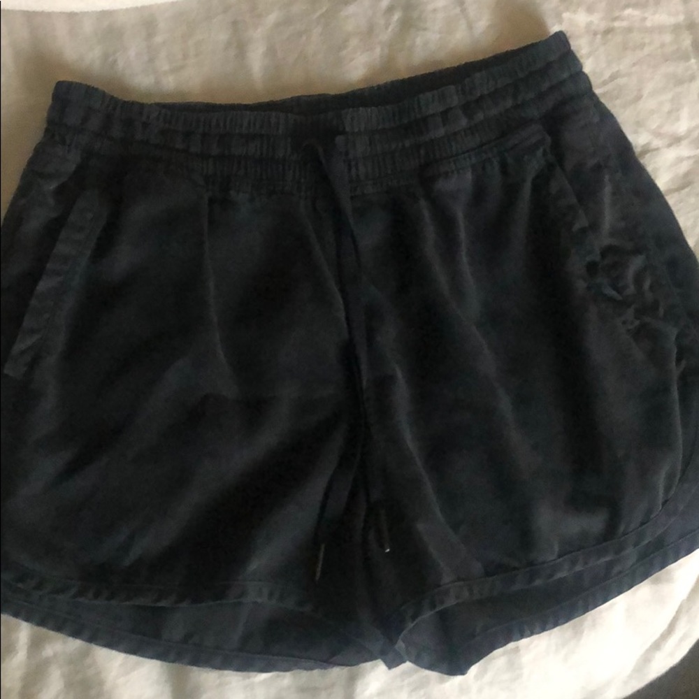 lululemon tencel track style short - black